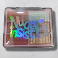 SOMBRA Y ILUMINADOR NUDE INSIST - Beauty&Fashion Center